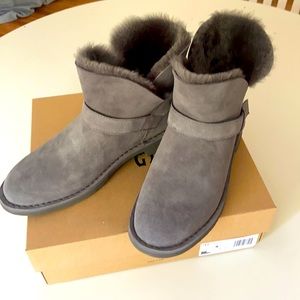 Brand New Uggs - Zariyah Ankle Boot